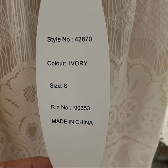 NWT J Gee Ivory Lace BoHo Off The Shoulder Dress Lined Size Small - Picture 8 of 13